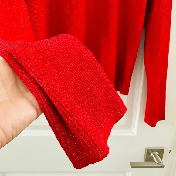 August Silk Silk Blend Red Shimmer blouse size Large - Picture 2 of 6